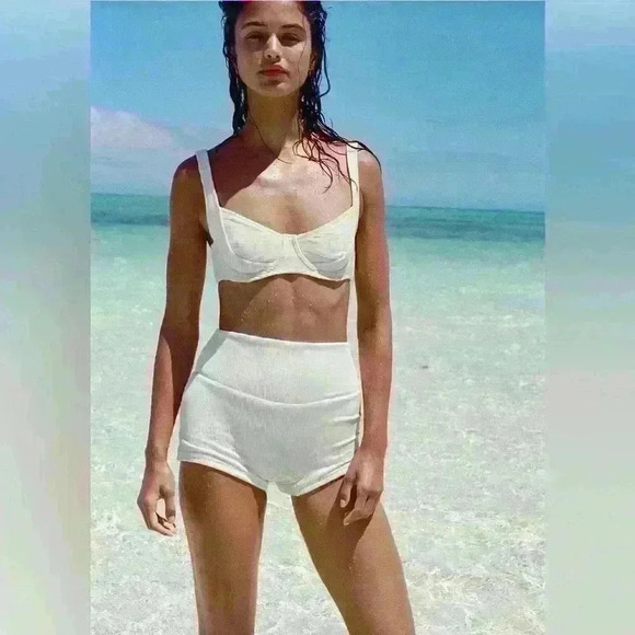 Zulu & Zephyr Swim Bra Cup Top NWT Size 4 Coconut Cream Color Swimming Top - Picture 2 of 9